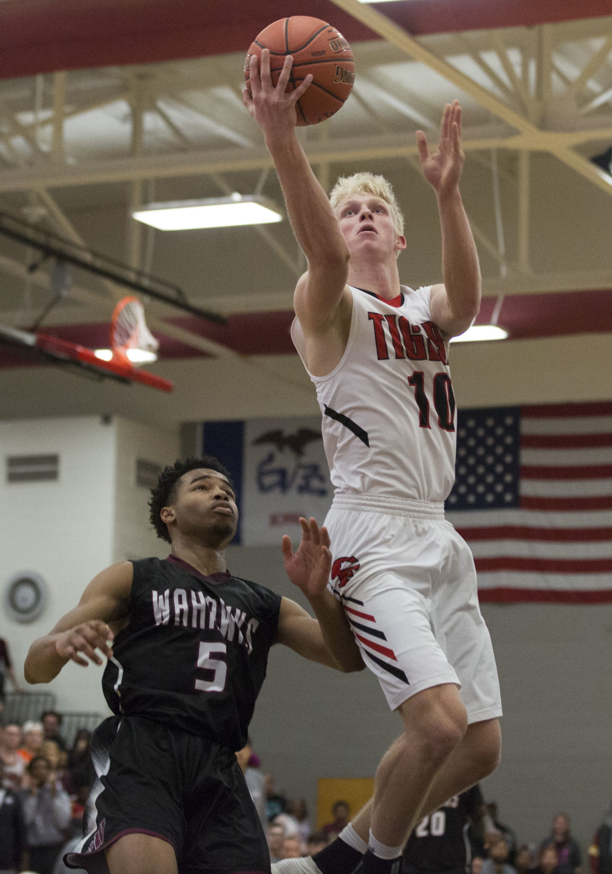 113018kw-westwaterloo-cf-basketball-02